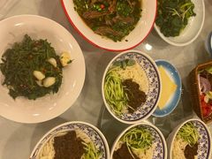 -鑫巴蜀小镇 · 水煮鱼专研店(玉桥店)