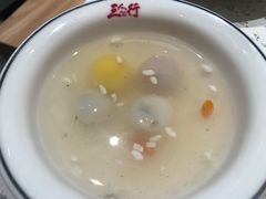 -三人行骨头王火锅(长寿店)