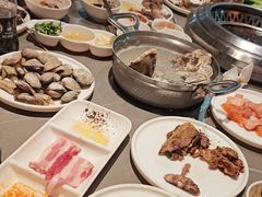 -黑金·寻焰自助百汇·烤肉·火锅(中街店)