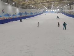 -乔波室内滑雪场