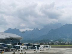 -张家界荷花国际机场