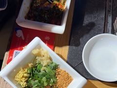 -有一锅·野生菌黑山羊腊排骨火锅(古城北门店)