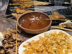 -老街烧烤大排档·地道湖北菜·龙虾馆(汉口火车站店)