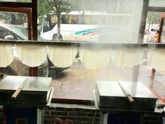 -裕新楼粉面馆·石磨手工粉(四方坪店)