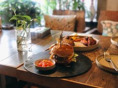 -HIGH FIVE哈福手工汉堡(桂林路店)