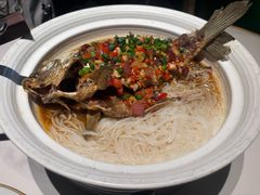 香酥大鲫鱼-费大厨辣椒炒肉(沙河万达店)
