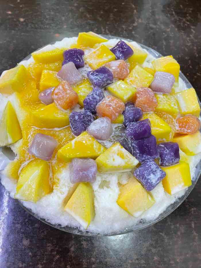 斯利美水煮刨冰(香域中央店)-"芒果大块配上加椰浆的沙冰味道好极了.