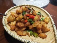 -万重锦·人文川菜馆(骡马市店)