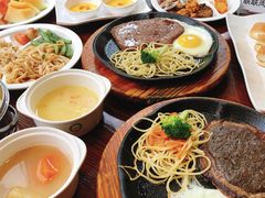-皇品世家牛排(七一路店)