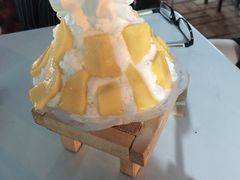 -席娜卡琳火车铁道夜市