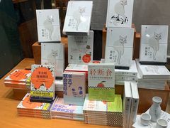 -西西弗书店&矢量咖啡(凯德晶萃广场店)