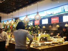 -齐河孔雀王温泉酒店·金孔雀自助百汇