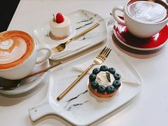 -UNI UNI(环亚凯瑟琳店)