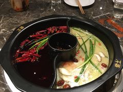 -佬土鹅肠火锅(解放路店)