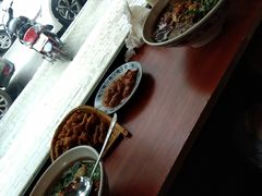 -爆炸头阿姨小四川正宗川味小吃(无任何分店)