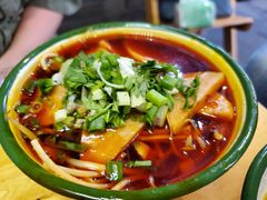 -拈签一笑黄牛肉辣卤串串