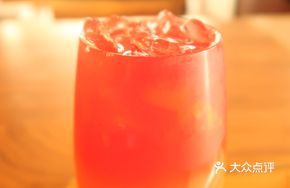 Ice-Cooled Fruit Herbal Tea