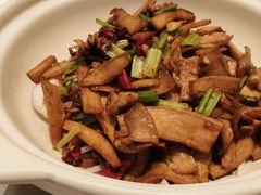 -艳阳天·非遗楚菜(武汉客厅店)