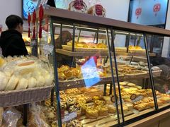 面包甜点陈列柜-山崎面包(苏州中心店)