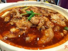 砂锅粑鮰鱼&nbsp;很嫩的鱼肉&nbsp;赞-亢龙太子酒轩(东湖店)