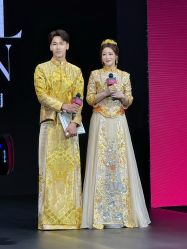 -Renee芮亦婚纱(原丽莎)