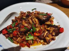 土萝卜干炒土腊肉-吃饭皇帝大土家民族菜(正大广场店)