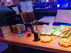 -喜鹊音乐酒馆(西街店)