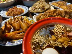 -爆炸头阿姨小四川正宗川味小吃(无任何分店)