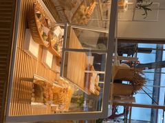 面包甜点陈列柜-前进麦味·天然烘焙(凯德1818店)