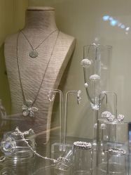 -HeyJewel全球独立设计师原创首饰集合店