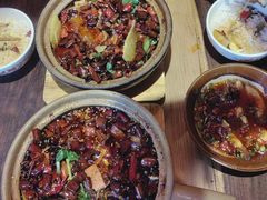 -有红鸡毛店·砂锅菜(抚琴夜市店)