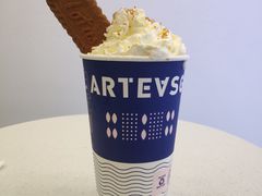 白桃乌龙鲜牛乳-ARTEASG啊T·新加坡奶茶(三坊七巷店)