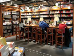 -西西弗书店&矢量咖啡(凯德晶萃广场店)