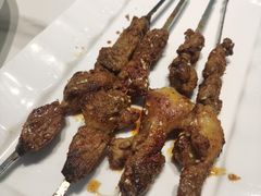-三江源美食城