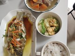 -悦芽照护月嫂+育儿嫂(杭州店)