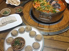 -亮欢寨酸汤鱼(沙冲路店)