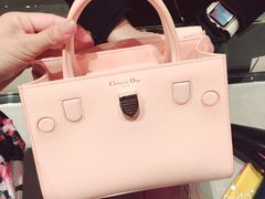 -DIOR迪奥(德基广场女装店)