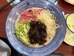 炸酱面-聚首堂·特色小吃·肘子(什刹海德胜门店)