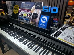 -柏斯音乐艺术中心·钢琴·吉他(上音店)