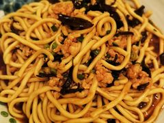 烧鸭捞面-沙龙酒家
