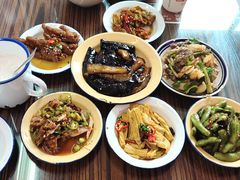 -三镇卤货二公司(汉街店)