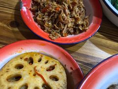 -老三样·美食研究中心(世贸路店)