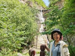 -大平台龙居瀑布旅游区