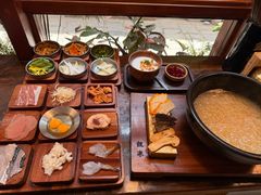 -银米·云南传统过桥米线(双廊黑金冠店)