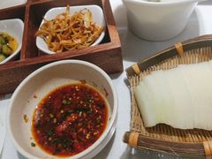-老房老舍重庆火锅(假日城市店)
