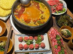 -贵厨酸汤牛肉(花果园国际中心店)