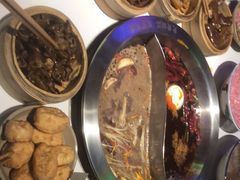 -卤校长重庆火锅(国兴店)