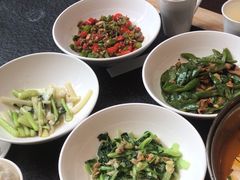 -鱼鲜饭香·招牌汽锅剁椒鱼头王