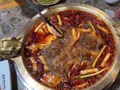 -锦城院坝老火锅