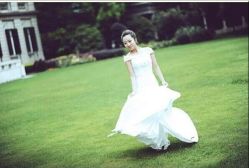 -上海彩妆秀摄影设计有限公司